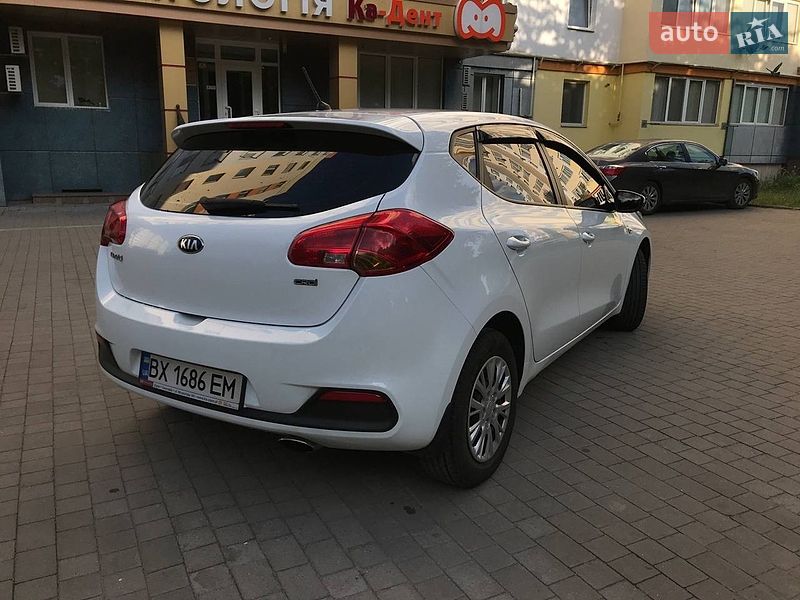 Хэтчбек Kia Ceed 2012 в Хмельницком