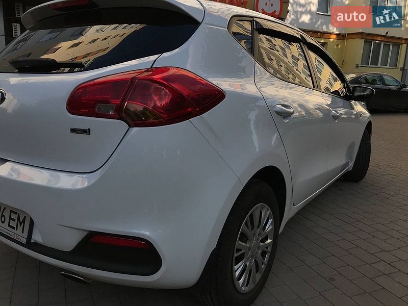 Хэтчбек Kia Ceed 2012 в Хмельницком