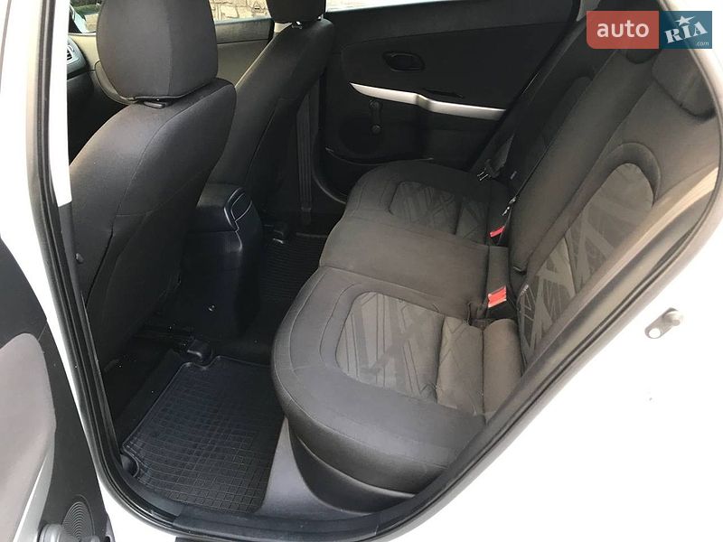 Хэтчбек Kia Ceed 2012 в Хмельницком