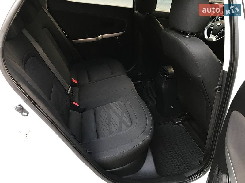 Хэтчбек Kia Ceed 2012 в Хмельницком