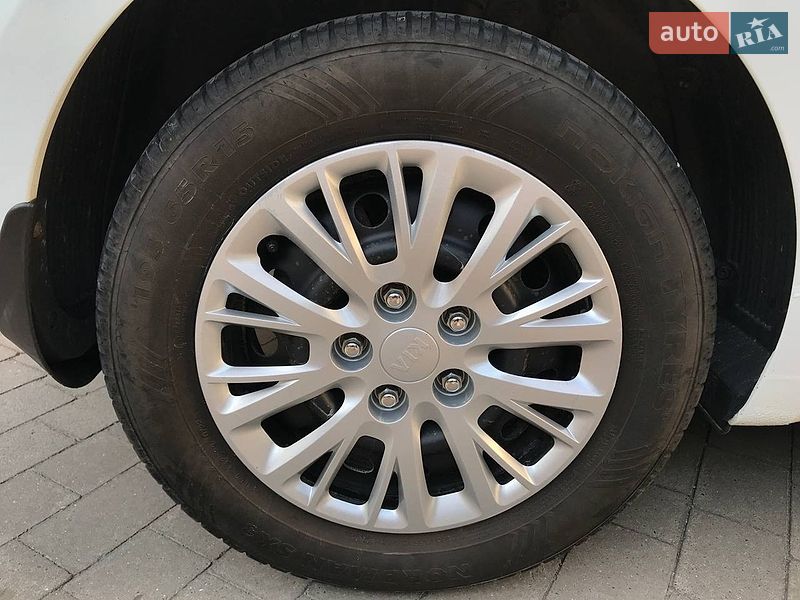 Хэтчбек Kia Ceed 2012 в Хмельницком