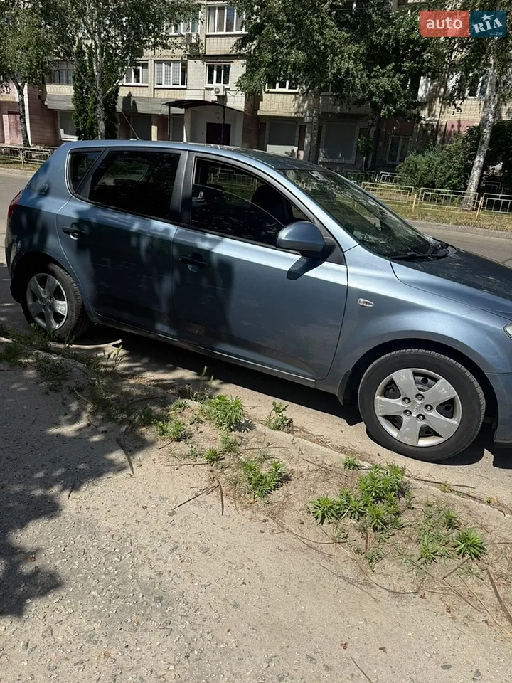 2010 Kia Cee'd - мініатюра 14