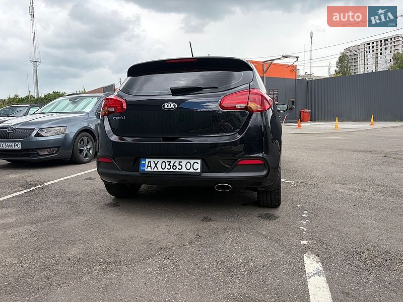 Хетчбек Kia Ceed 2012 в Харкові