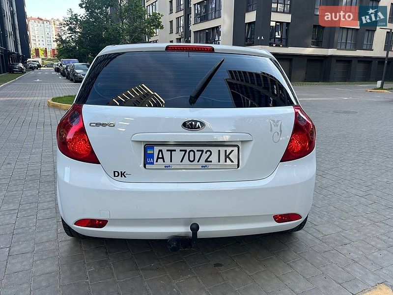 Хэтчбек Kia Ceed 2007 в Львове