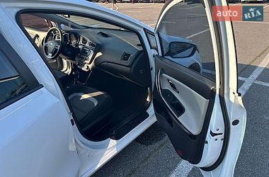 Хетчбек Kia Ceed 2012 в Києві фото 26 Хетчбек Kia Ceed 2012 в Києві