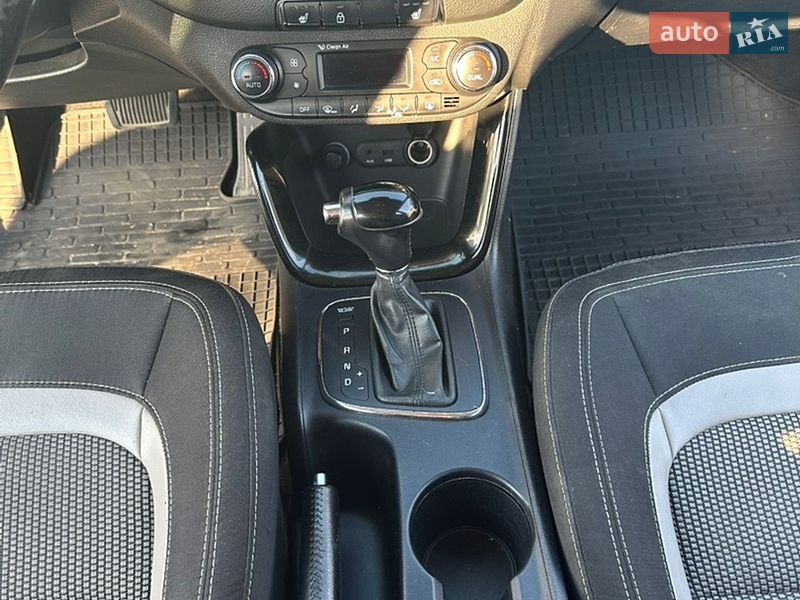 Хетчбек Kia Ceed 2012 в Києві фото 31 Хетчбек Kia Ceed 2012 в Києві