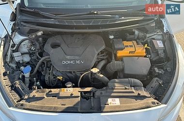 Хетчбек Kia Ceed 2012 в Києві фото 42 Хетчбек Kia Ceed 2012 в Києві
