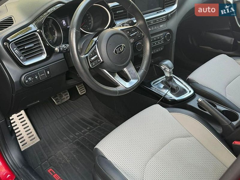 Хэтчбек Kia Ceed 2018 в Киеве