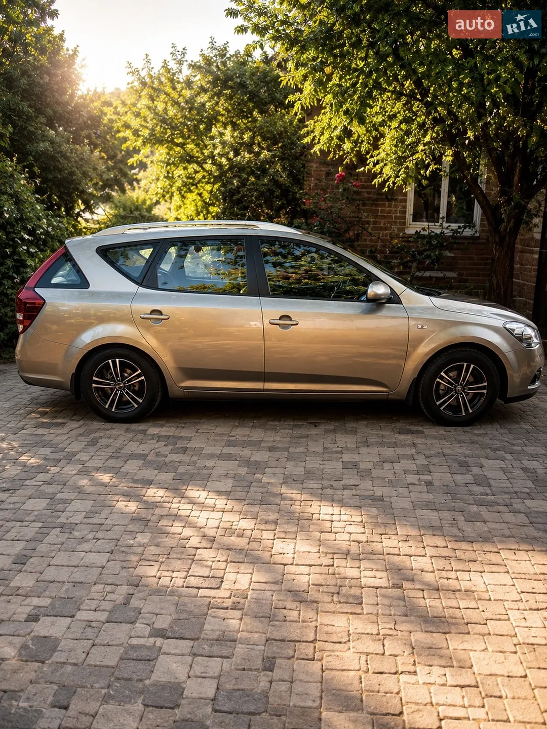 2010 Kia Cee'd - мініатюра 2