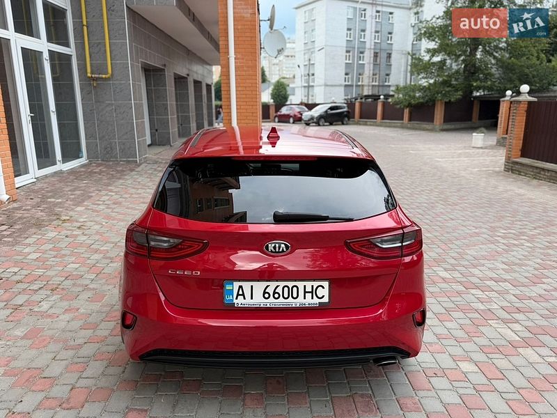Хэтчбек Kia Ceed 2018 в Киеве