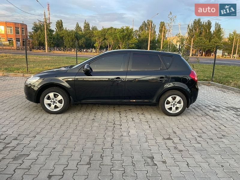 Хэтчбек Kia Ceed 2007 в Николаеве фото 11 Хэтчбек Kia Ceed 2007 в Николаеве