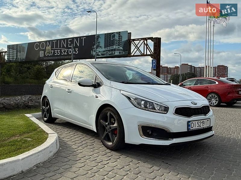 Хетчбек Kia Ceed 2016 в Львові