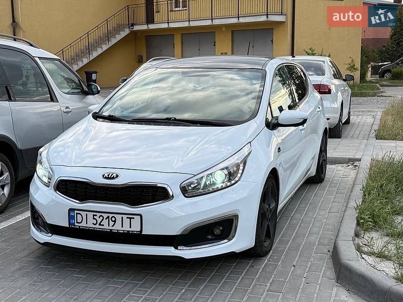 Хетчбек Kia Ceed 2016 в Львові