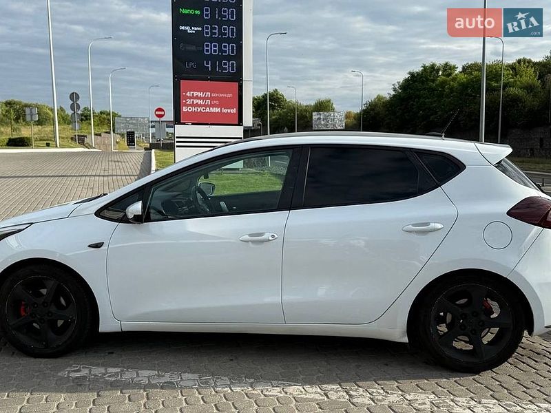 Хетчбек Kia Ceed 2016 в Львові