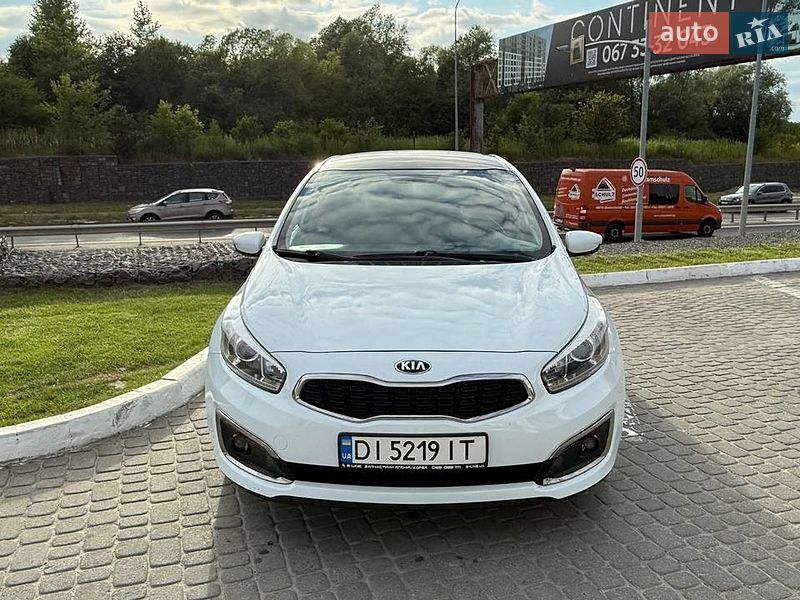 Хетчбек Kia Ceed 2016 в Львові
