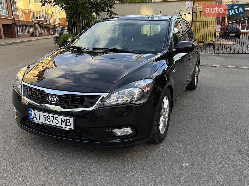 Хетчбек Kia Ceed 2009 в Києві фото 3 Хетчбек Kia Ceed 2009 в Києві