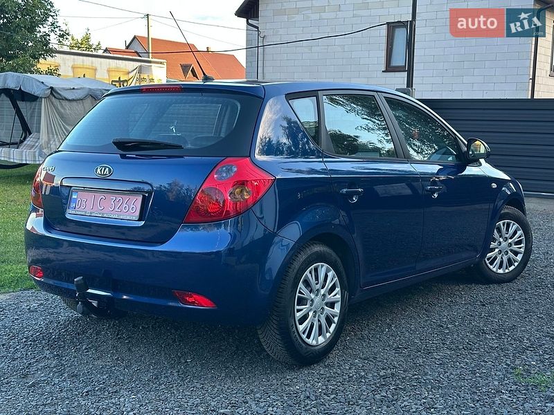 Хетчбек Kia Ceed 2008 в Седлище