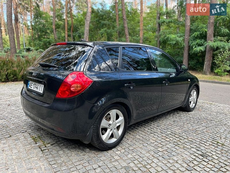 Хетчбек Kia Ceed 2008 в Самарі