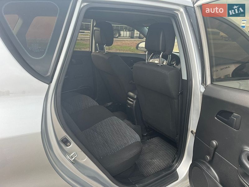 Хетчбек Kia Ceed 2008 в Дубні