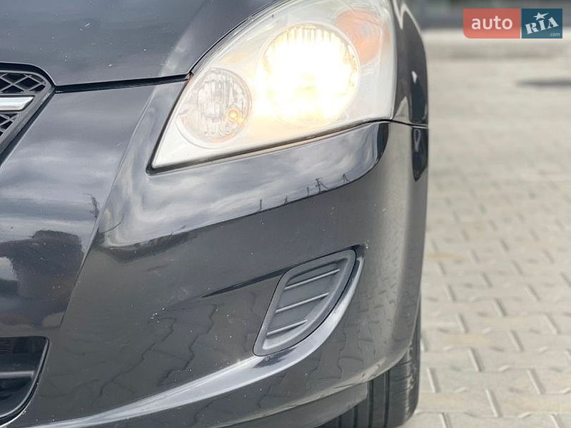 Хэтчбек Kia Ceed 2007 в Хусте