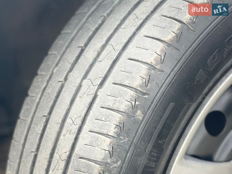 Хэтчбек Kia Ceed 2007 в Хусте