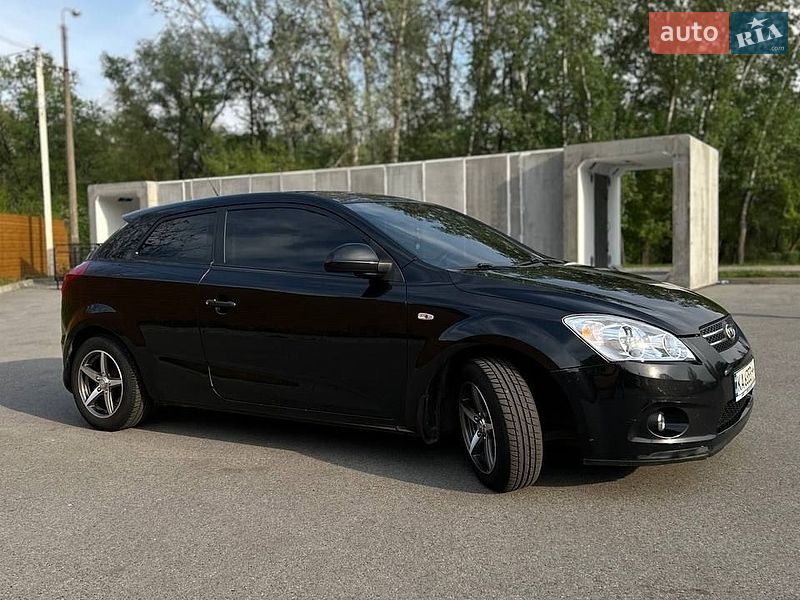Хэтчбек Kia Ceed 2008 в Чернигове фото 3 Хэтчбек Kia Ceed 2008 в Чернигове