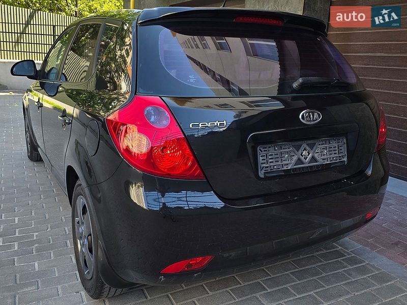 Хетчбек Kia Ceed 2008 в Тернополі