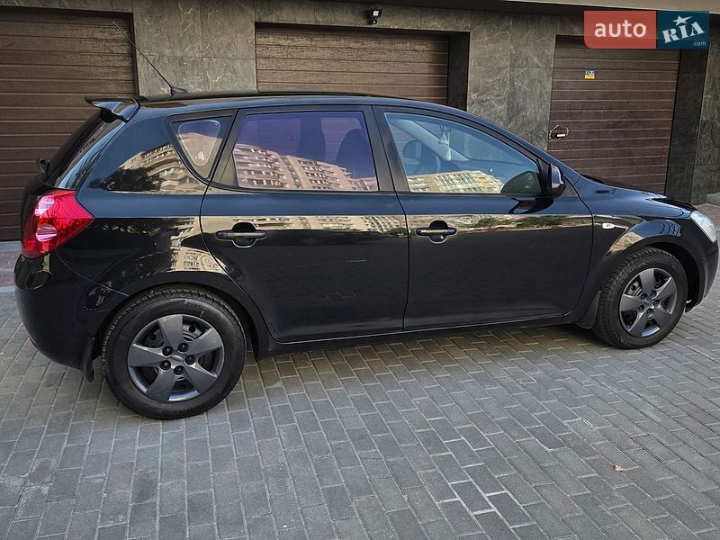 Хетчбек Kia Ceed 2008 в Тернополі