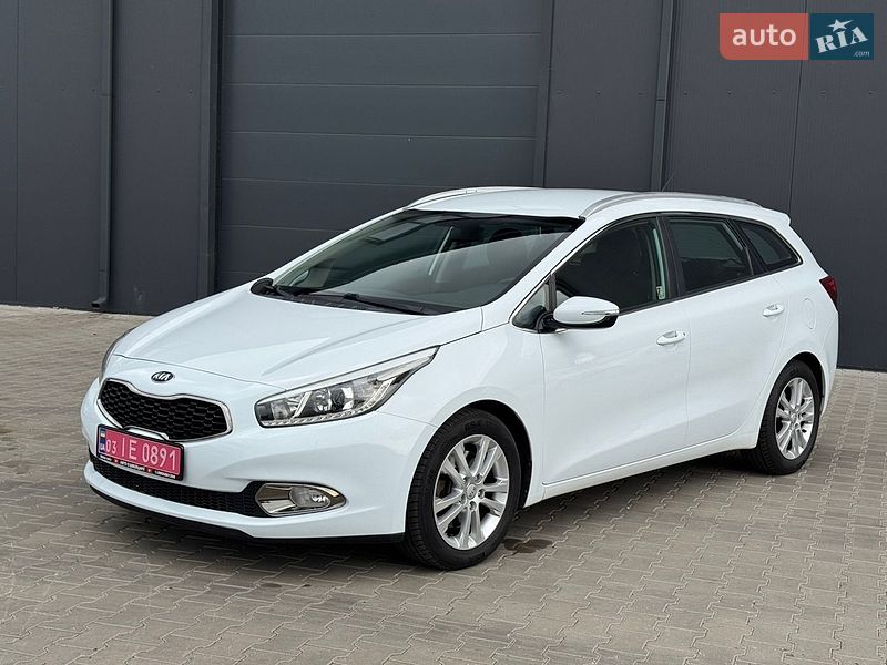 Универсал Kia Ceed 2014 в Луцке