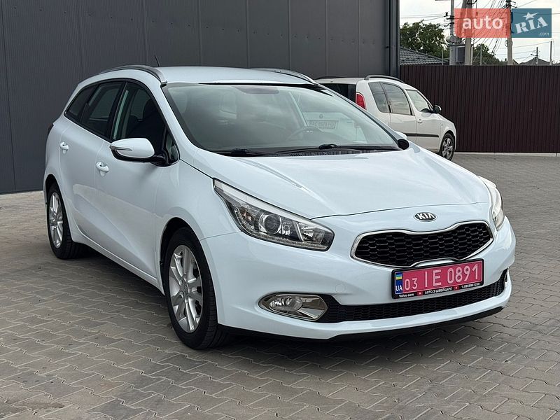 Универсал Kia Ceed 2014 в Луцке