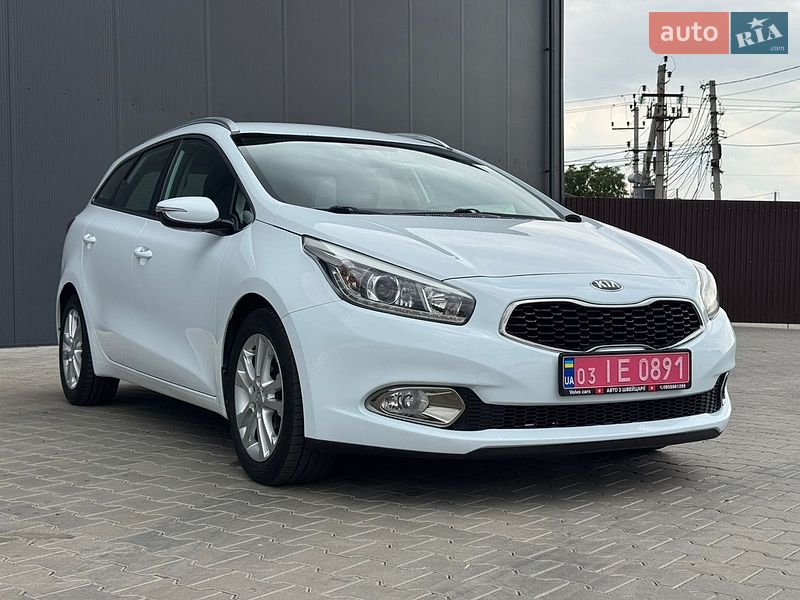 Универсал Kia Ceed 2014 в Луцке