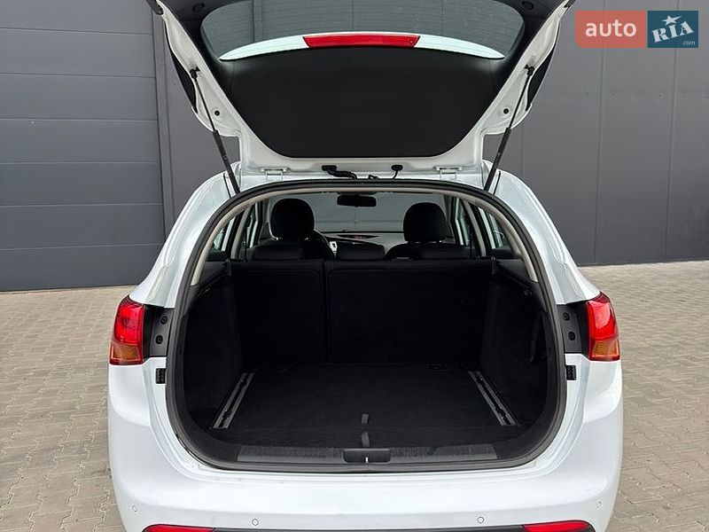 Универсал Kia Ceed 2014 в Луцке