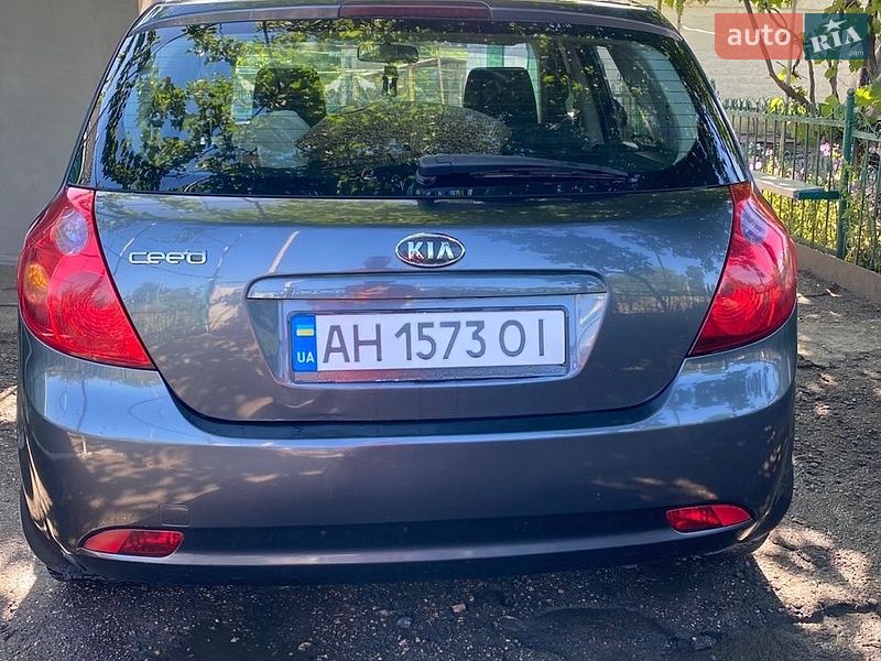 Хетчбек Kia Ceed 2008 в Новомиргороді