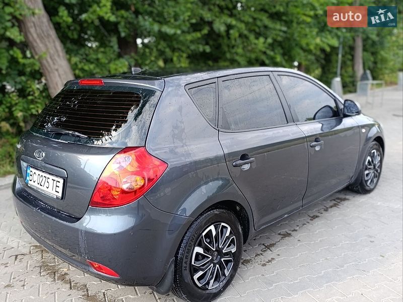 Хетчбек Kia Ceed 2008 в Львові