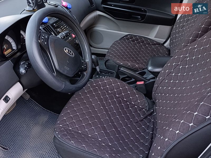 Хетчбек Kia Ceed 2008 в Львові