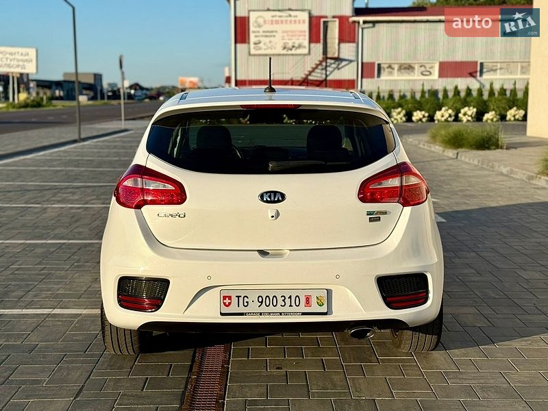 Хэтчбек Kia Ceed 2016 в Луцке