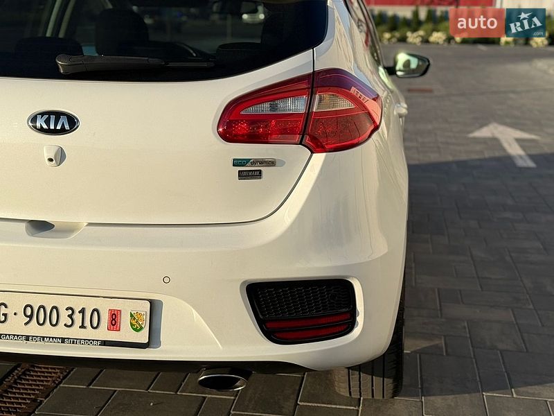 Хэтчбек Kia Ceed 2016 в Луцке