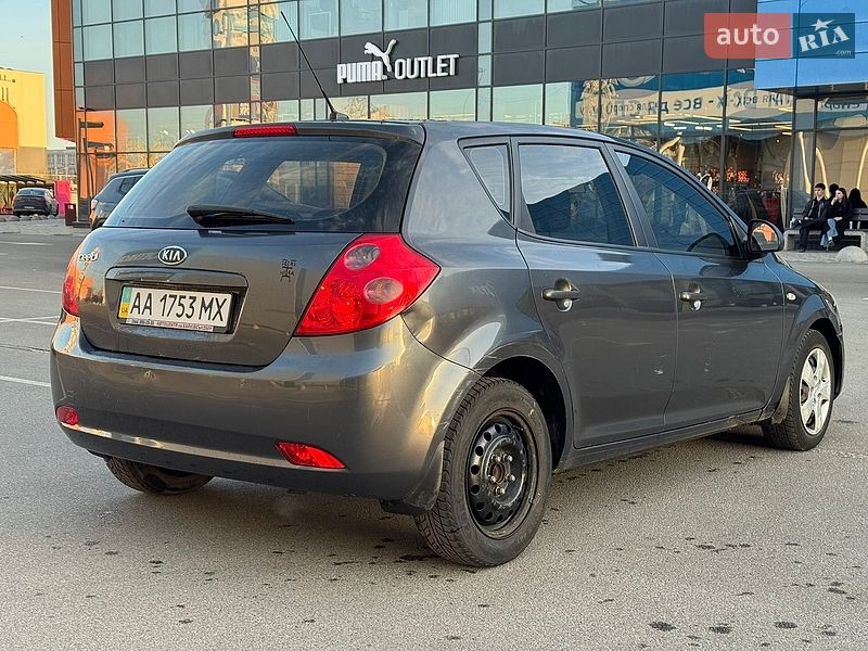 Хетчбек Kia Ceed 2008 в Києві