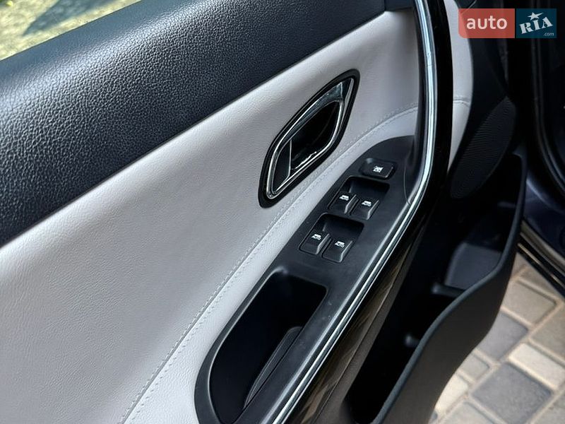 Хэтчбек Kia Ceed 2012 в Чернигове