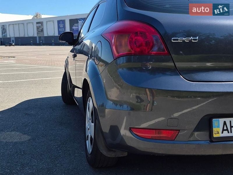 Хетчбек Kia Ceed 2008 в Києві