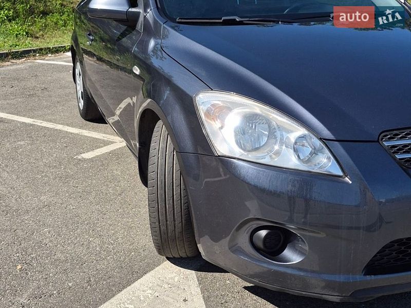 Хетчбек Kia Ceed 2008 в Києві