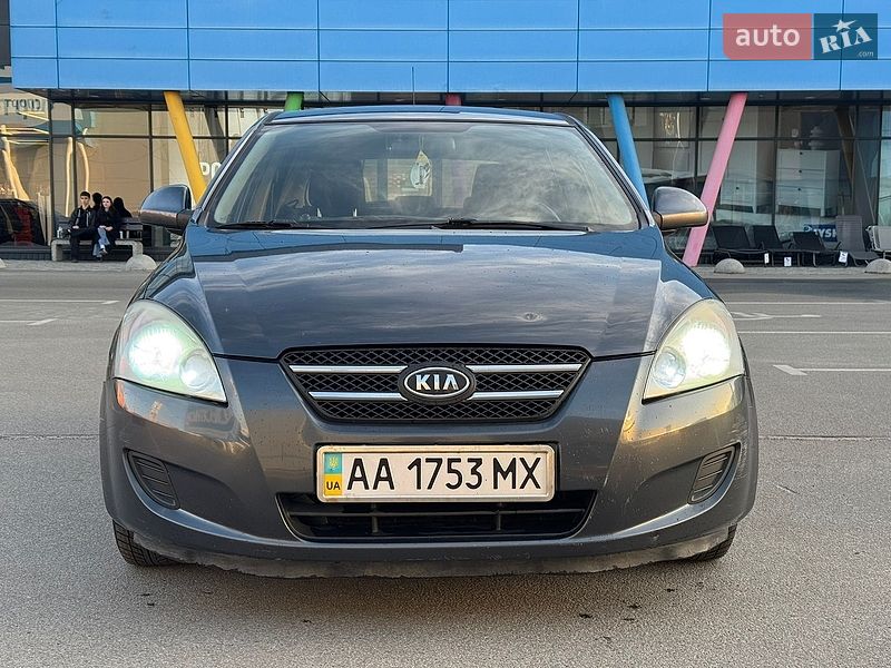 Хетчбек Kia Ceed 2008 в Києві