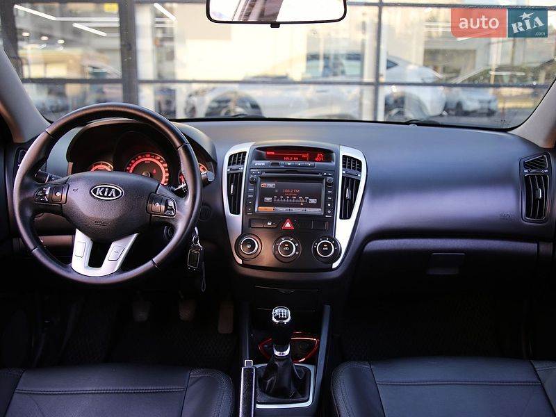 Универсал Kia Ceed 2011 в Харькове