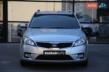 Универсал Kia Ceed 2011 в Харькове