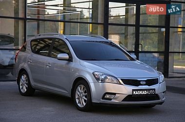 Универсал Kia Ceed 2011 в Харькове