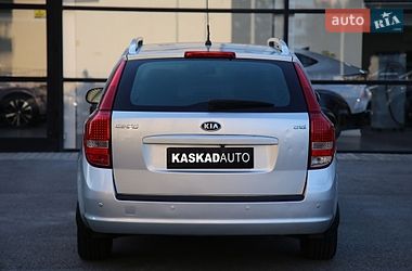 Универсал Kia Ceed 2011 в Харькове