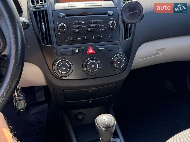 Хэтчбек Kia Ceed 2009 в Мукачево