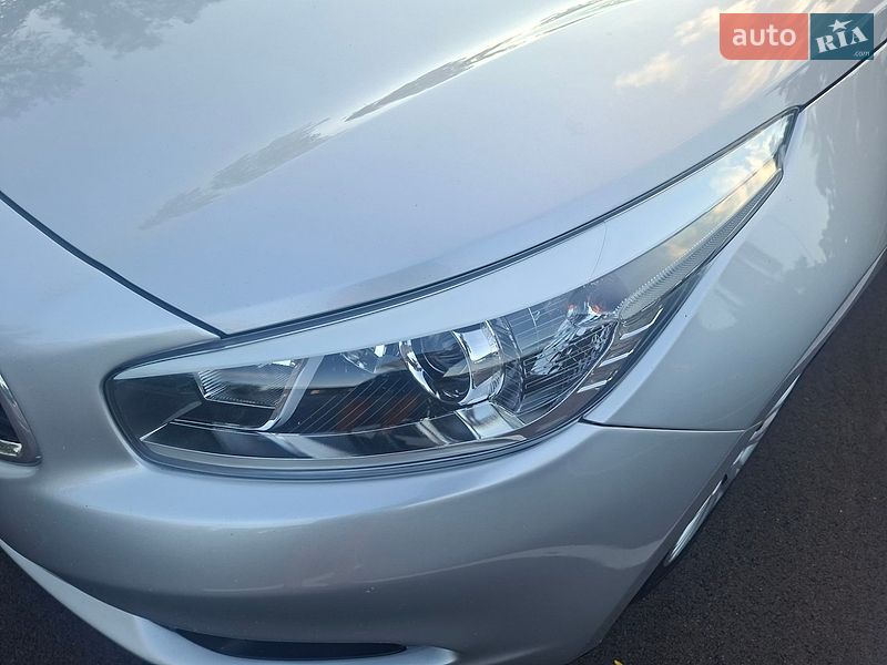 Хэтчбек Kia Ceed 2013 в Киеве