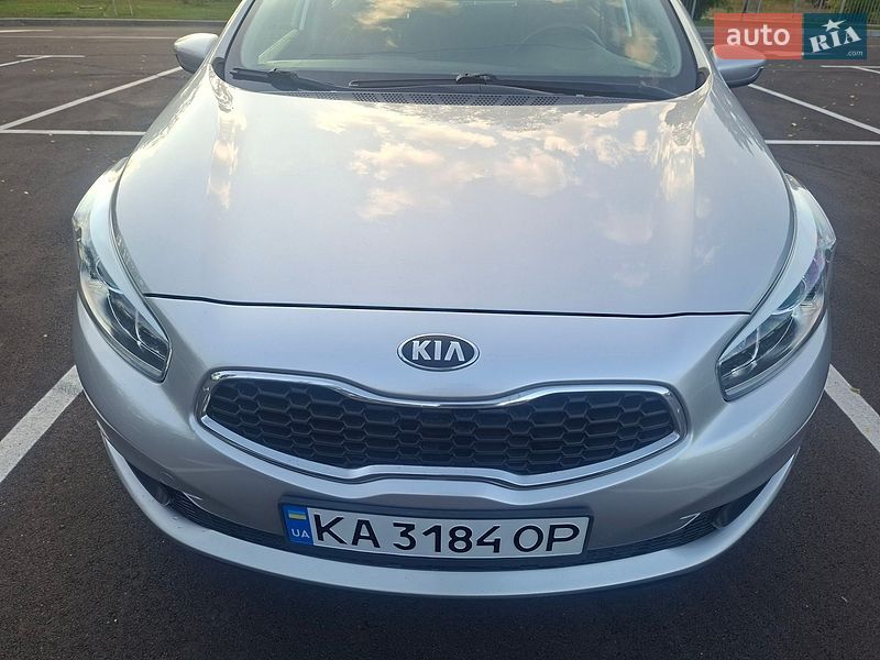 Хэтчбек Kia Ceed 2013 в Киеве