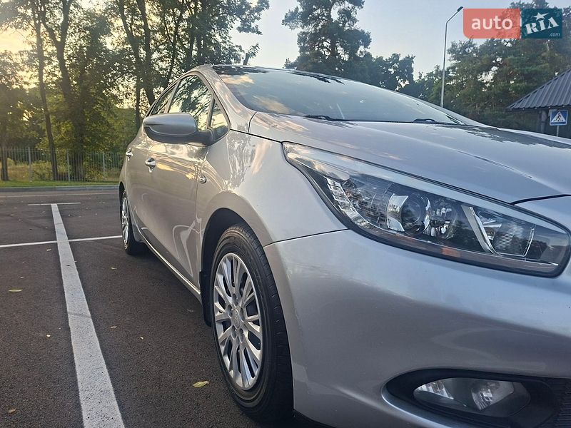 Хэтчбек Kia Ceed 2013 в Киеве